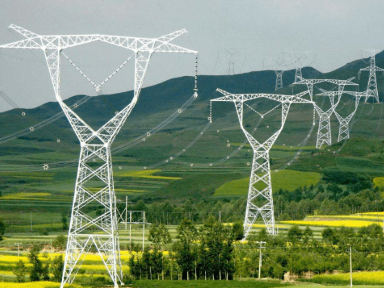 日常可見(jiàn)的鋼制托盤(pán)式電纜橋架